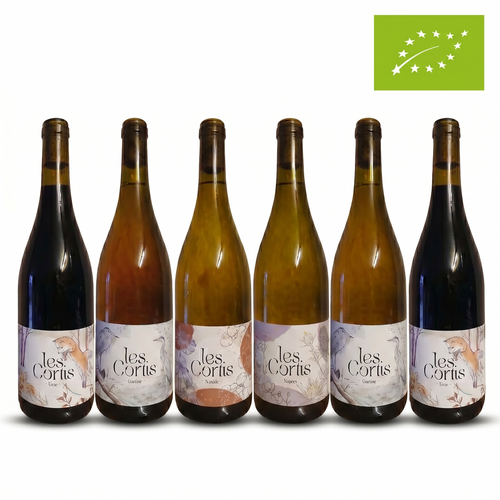 Six bottles of 'les Cortis' wine with labels on a white background, featuring an organic certification logo.