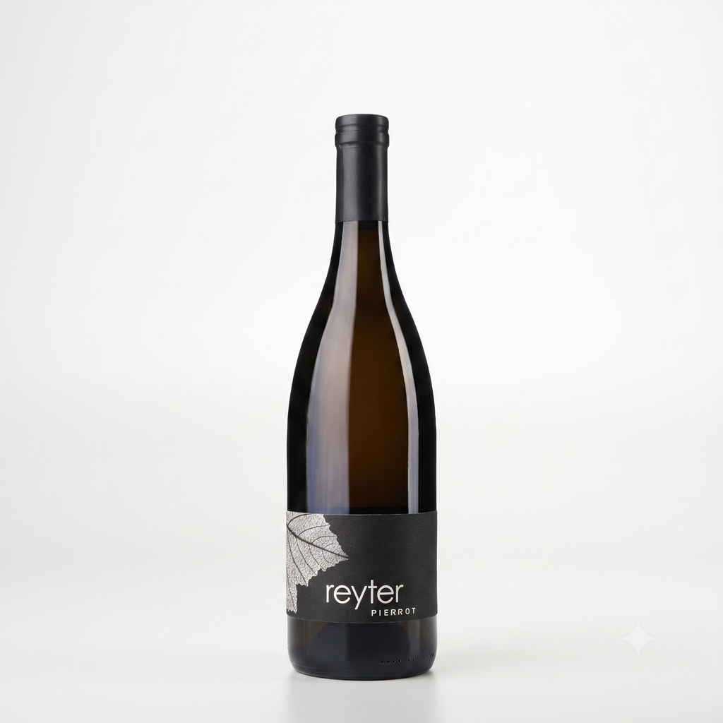 A bottle of Reyter Pilerey white wine with a dark brown glass body, black screw cap, and a black label featuring a gray leaf graphic and white text, set against a clean white background.