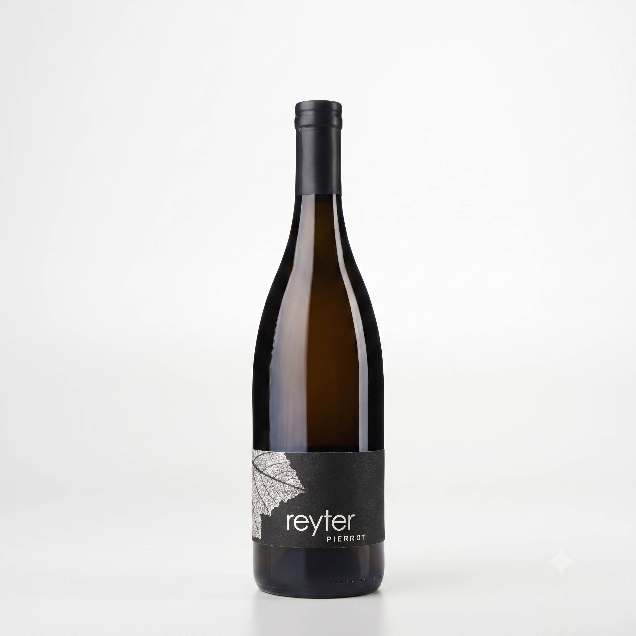 A bottle of Reyter Pilerey white wine with a dark brown glass body, black screw cap, and a black label featuring a gray leaf graphic and white text, set against a clean white background.